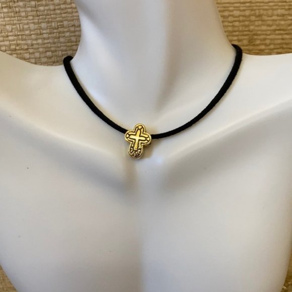Celtic Cross Leather suede necklace choker - Picture 2 of 6